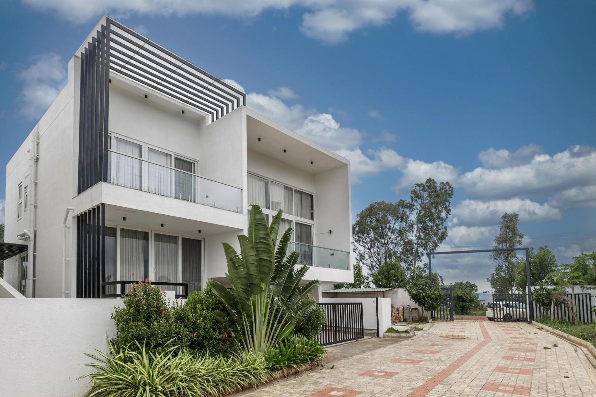 Celestial Sapphire Villa Pvt Pool Veg Food 4Bhk Dod Ballapur Экстерьер фото